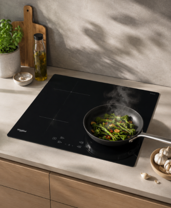 WHIRLPOOL INDUCTION HOB WITH 6TH SENSE FUNCTIONS - BLACK - 60CM